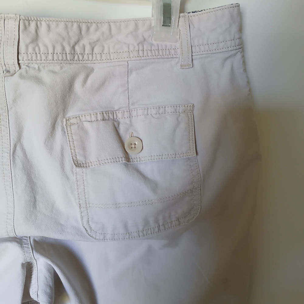 Eddie Bauer Womens Ripstop Capri pants Size 14 Color Beige - Picture 7 of 10